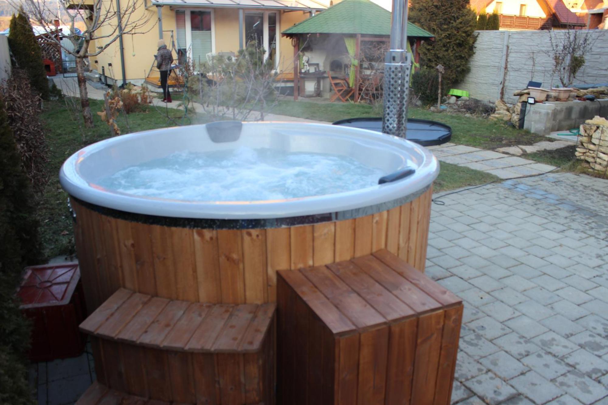 Begonia-Dom S Jednou Spalnou Bešeňová Extérieur photo